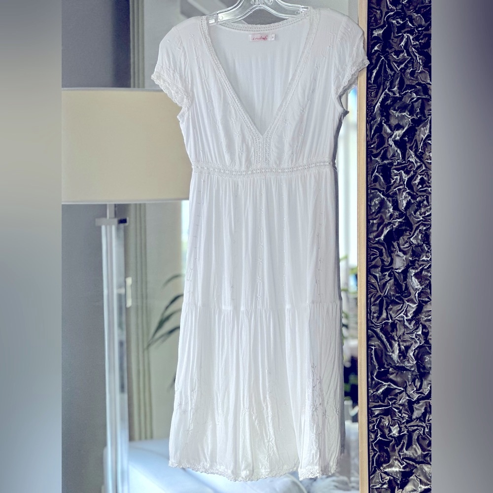 Vintage Indah size S beautiful white eyelet midi dress cap sleeves v neck NWOT!